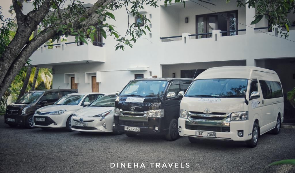 Villa Dineha Hikkaduwa Bagian luar foto